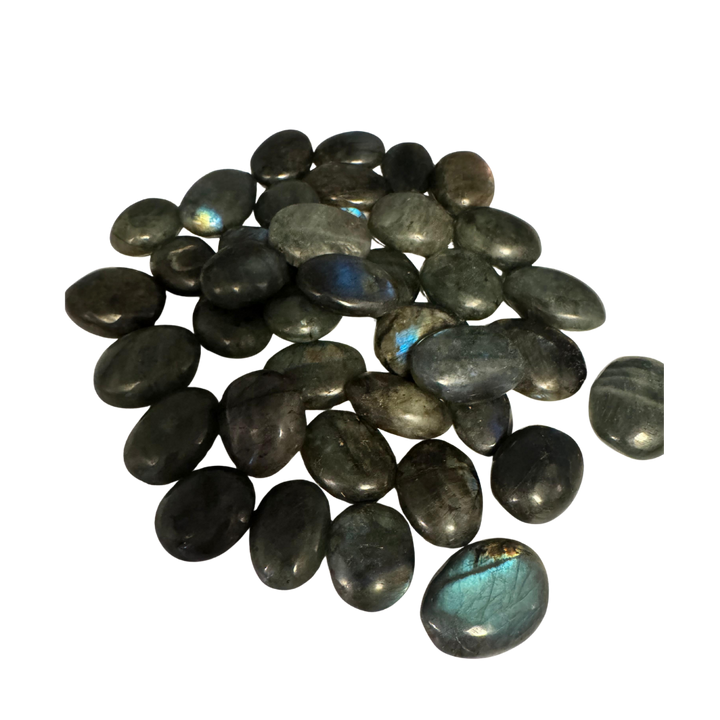 Schwarzer Labradorit Trommelstein